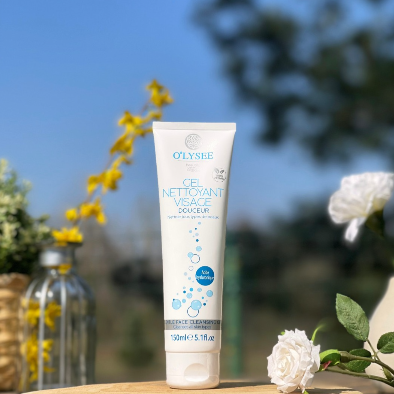 Gentle facial cleansing gel with hyaluronic acid 150ml